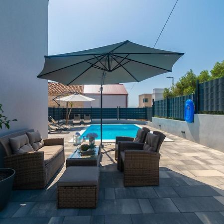 Modern Apartment With Private Pool Bibinje Exterior photo
